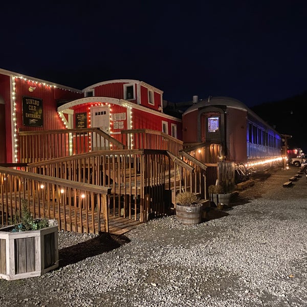 รูปภาพถ่ายที่ Mt. Rainier Railroad Dining Co. โดย Daney P. เมื่อ 12/25/2023