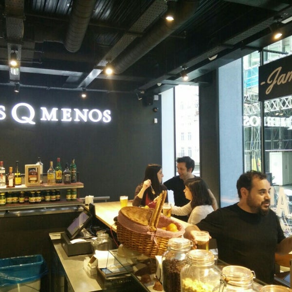 Суши мастер ресторан. Mas q. Mas q. Mas q. Ресторан mazaraki.