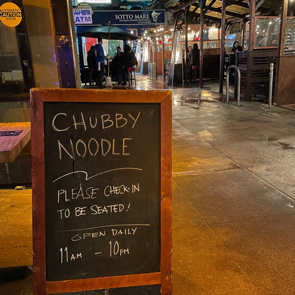 Foto tirada no(a) Chubby Noodle por Josh F. em 3/15/2021