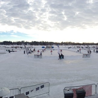 Foto tomada en U.S. Pond Hockey Championship  por seth s. el 1/19/2014