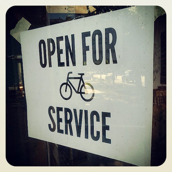 7/9/2013にPeter J.がDenver Bicycle Cafeで撮った写真