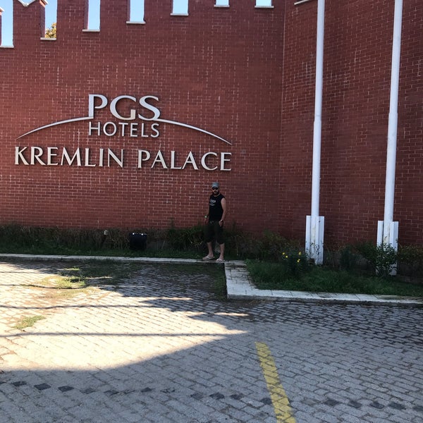 Das Foto wurde bei PGS Kremlin Palace von ORAL Ü. am 9/20/2018 aufgenommen