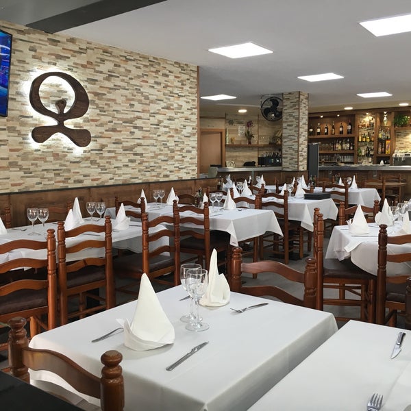 Photo taken at Restaurante Emperador by Javier T. on 1/27/2018