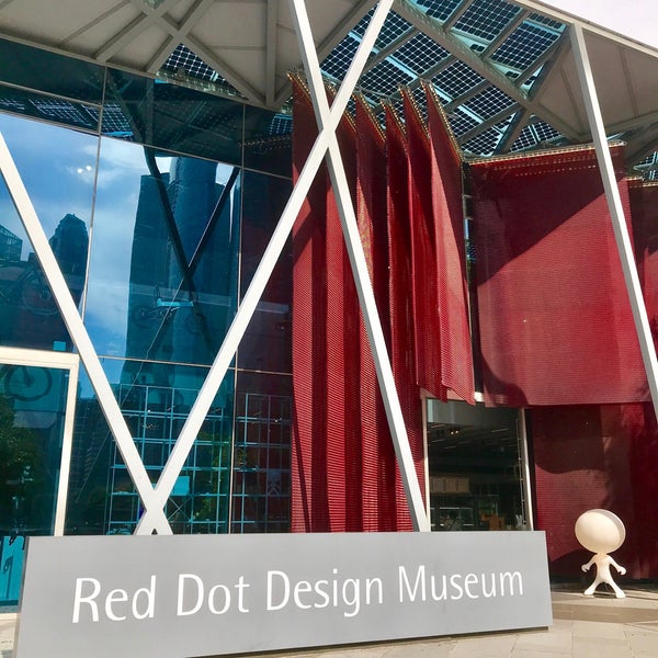 Foto tomada en Red Dot Design Museum Singapore  por 𝑱𝒂𝒄𝒌𝒊𝒆 ♡︎ el 6/15/2019