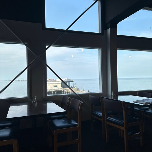 Downriggers on the Water Seafood Restaurant in Port Angeles