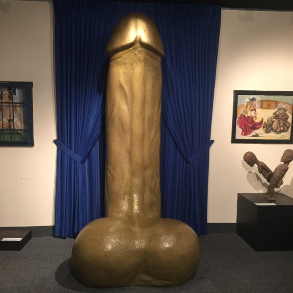5/7/2016にwikkedlilgrrlがWorld Erotic Art Museumで撮った写真