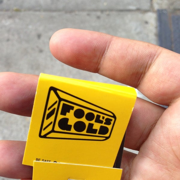 รูปภาพถ่ายที่ Fool&#39;s Gold Records Store โดย Daniel G. เมื่อ 8/17/2013
