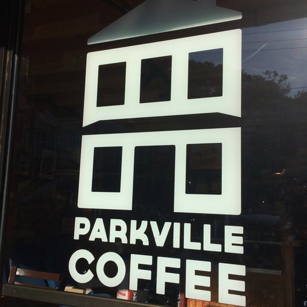 รูปภาพถ่ายที่ Parkville Coffee โดย Judy-Anne G. เมื่อ 7/4/2014