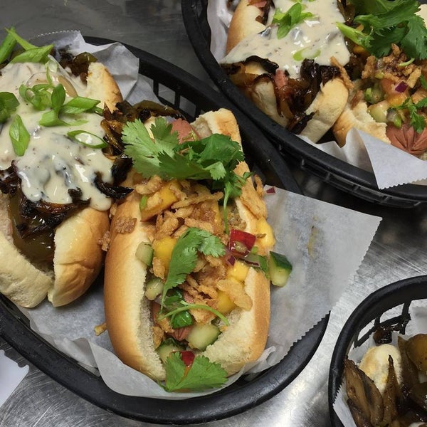 4/21/2016にThe Vegan Hotdog Cart!がThe Vegan Hotdog Cart!で撮った写真