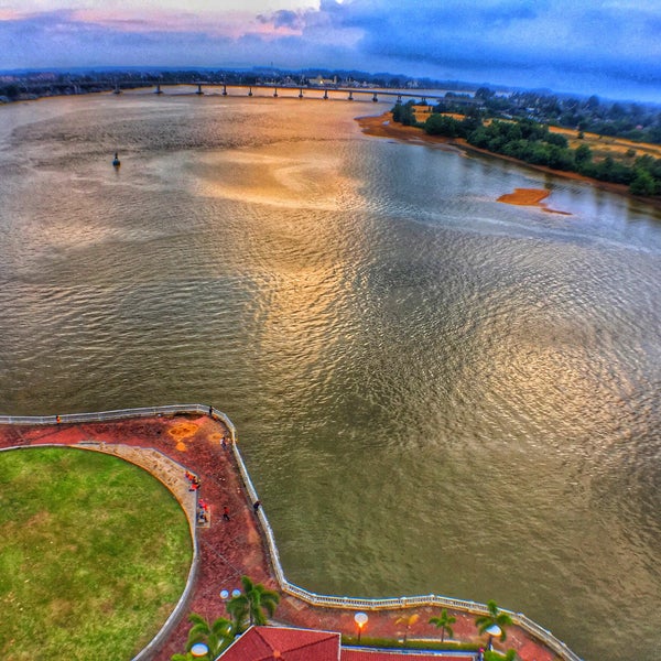 10/9/2016에 Nozaidi A.님이 Kuala Terengganu Waterfront에서 찍은 사진