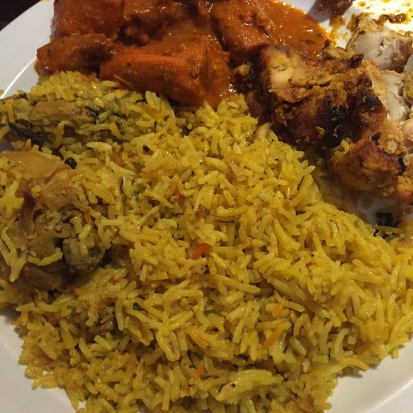 Das Foto wurde bei Chutneys Indian Cuisine von Ahmed . am 8/13/2016 aufgenommen