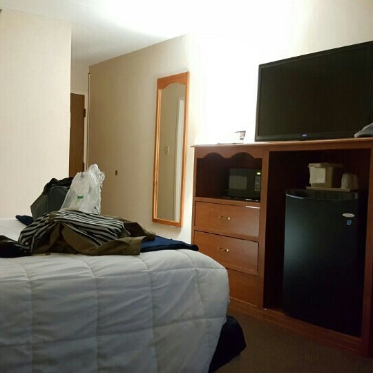 Photos At New Victorian Inn Suites Omaha Ne