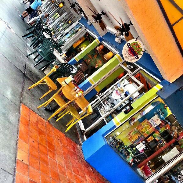 Cha Cha Coconuts Bar in St. Armands