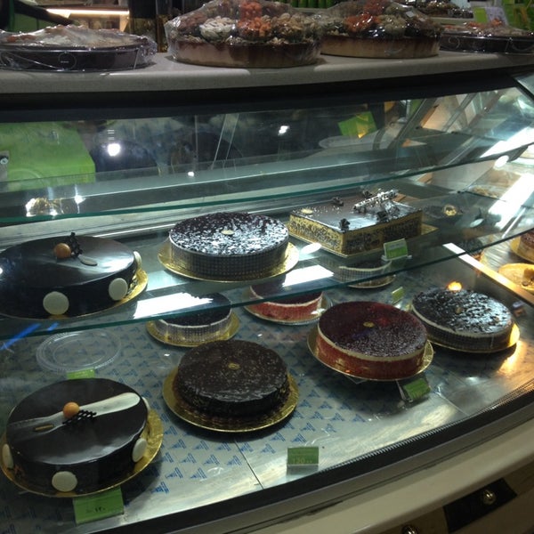Photos At Saadeddin Pastry حلويات سعد الدين Dessert Shop In السليمانية