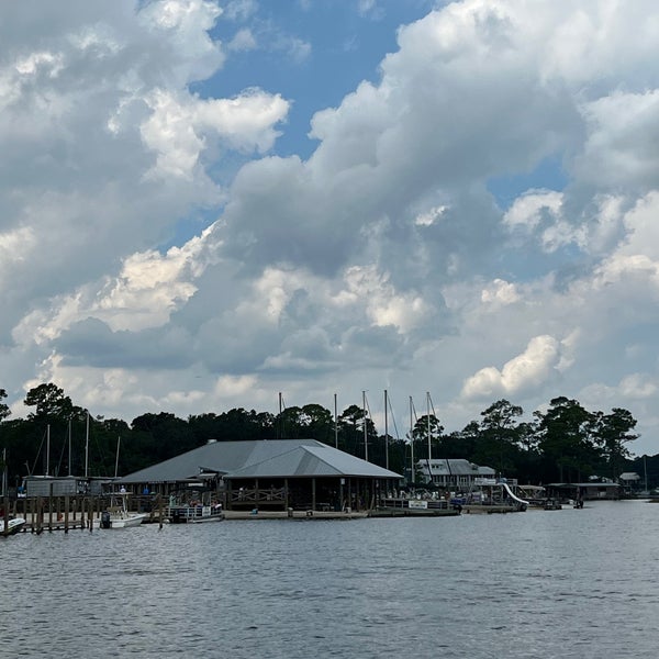 Photo taken at Pirate&#39;s Cove Marina &amp; Restaurant by Davey R. on 9/15/2023