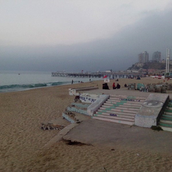 รูปภาพถ่ายที่ Playa Caleta Portales โดย Alejandro เมื่อ 3/25/2016