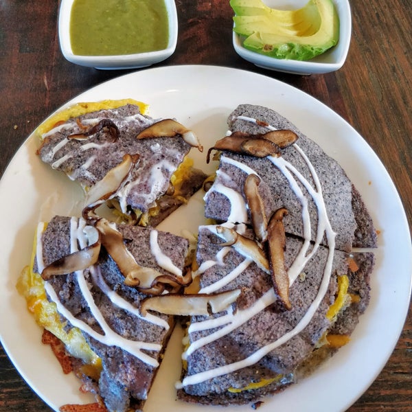 Ordered the blue corn quesadilla scramble which came without avacado, Chile Verde and it was not a scramble. When I asked, they brought it on the side and they shaped it like a quesadilla (See photo)