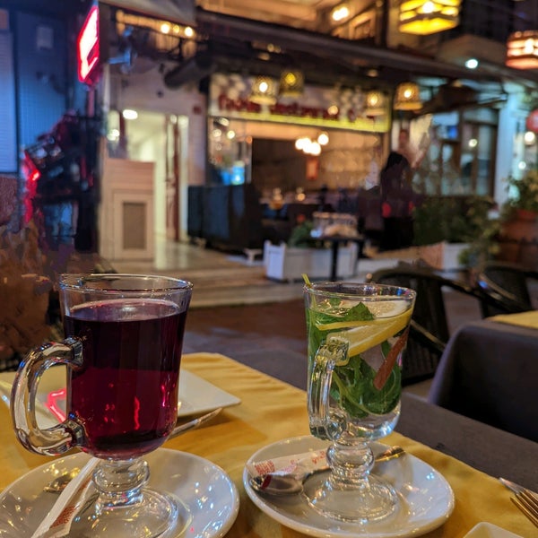 5/30/2022 tarihinde Sannidhi .ziyaretçi tarafından Fuego Cafe &amp; Restaurant'de çekilen fotoğraf