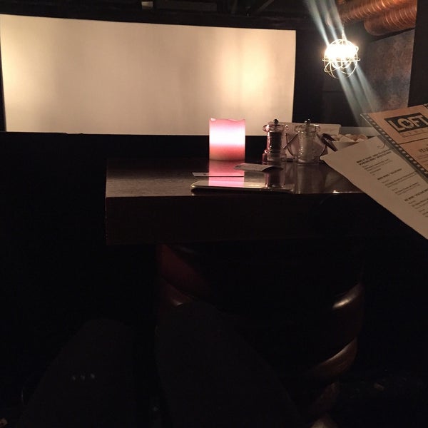 Das Foto wurde bei Loft Cinema von Julia А. am 12/3/2015 aufgenommen