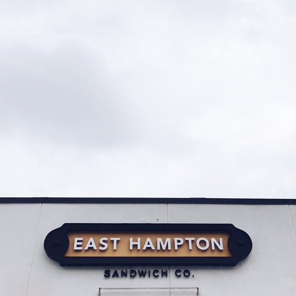 3/17/2017에 Charles W.님이 East Hampton Sandwich Co.에서 찍은 사진