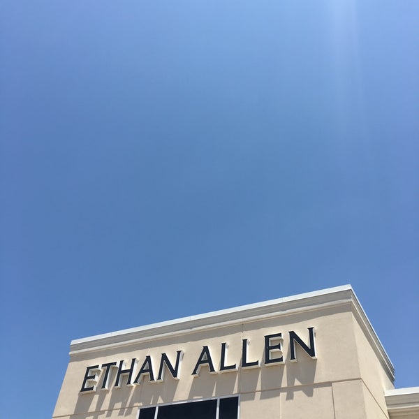 Photo taken at Ethan Allen by Charles W. on 5/10/2016