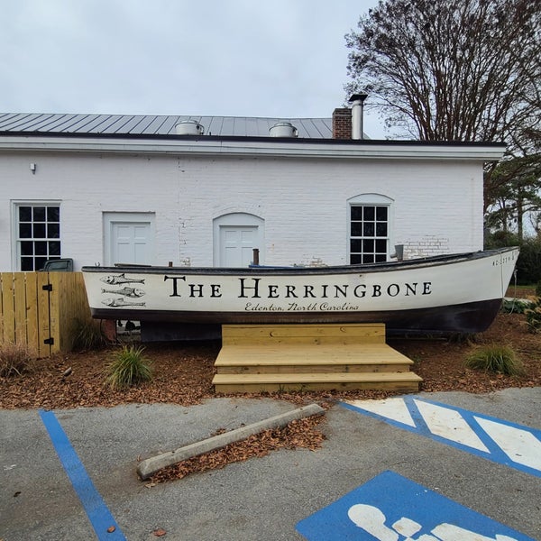 Herringbone On The Waterfront American Restaurant in Edenton