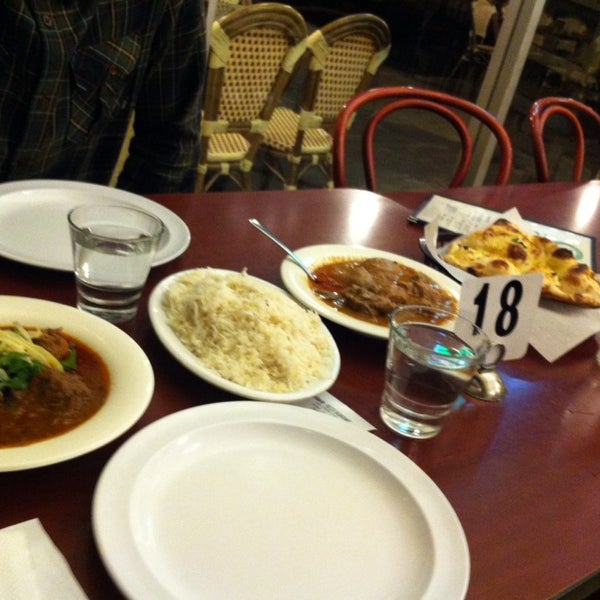 Foto scattata a Pakwan Restaurant da K. W. il 1/31/2014