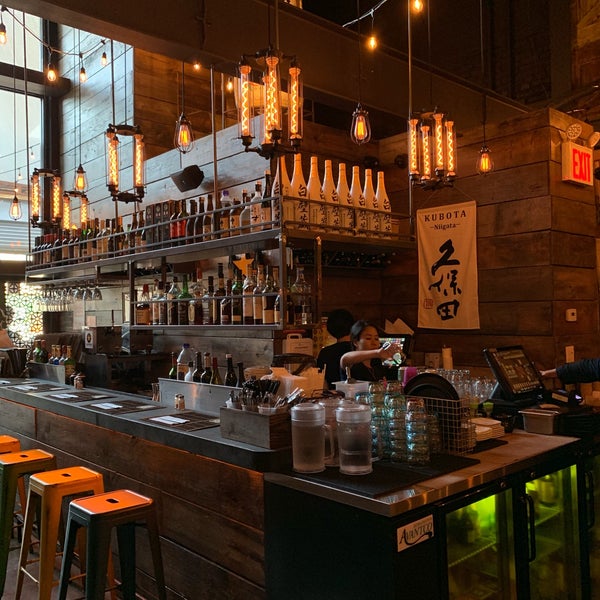 รูปภาพถ่ายที่ Dock Asian Eatery โดย Cass เมื่อ 6/23/2019
