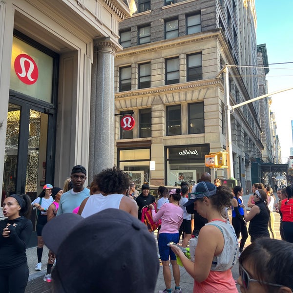 lulu lemon 5th ave