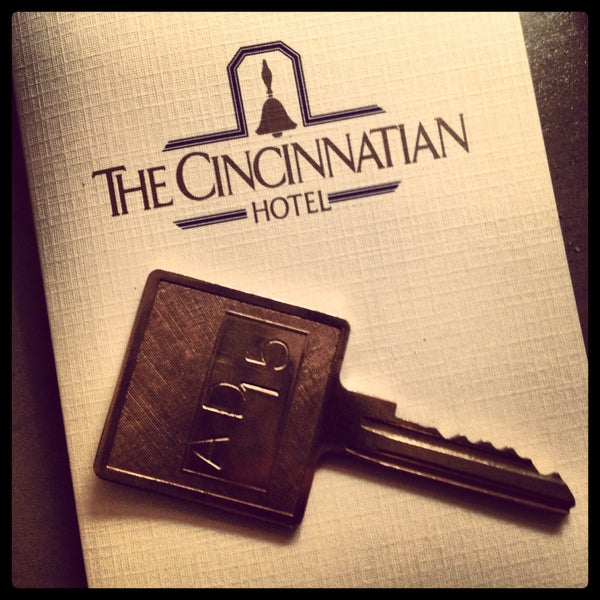 Photo taken at The Cincinnatian Hotel, Curio Collection by Hilton by Kristin V. on 5/1/2013