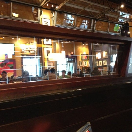 Photo taken at BJ&#39;s Restaurant &amp; Brewhouse by Erin W. on 10/7/2012