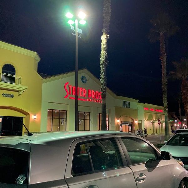 Stater Bros. Markets Grocery Store in Fontana
