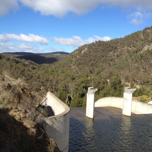 Lyell Dam Lake In Lake Lyell