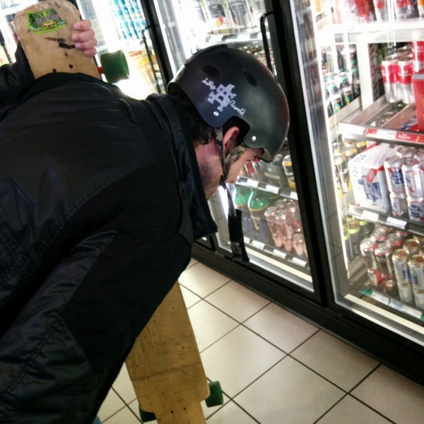 North Shore Liquor Shop Valley Centre 1262 Lynn Valley road