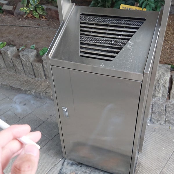 関内駅前 喫煙所 関内 中区港町1