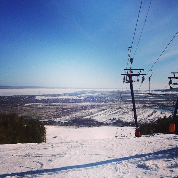 Снимок сделан в Хвалынский горнолыжный курорт пользователем Andrew N. 3/30/2013