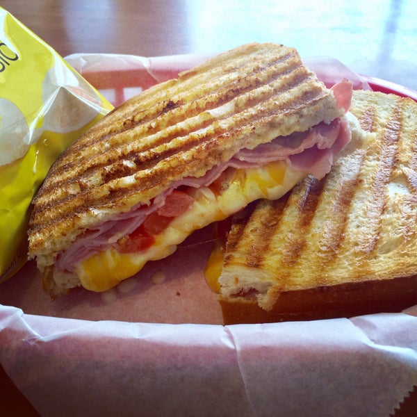 Skimmer's Sandwich Spot