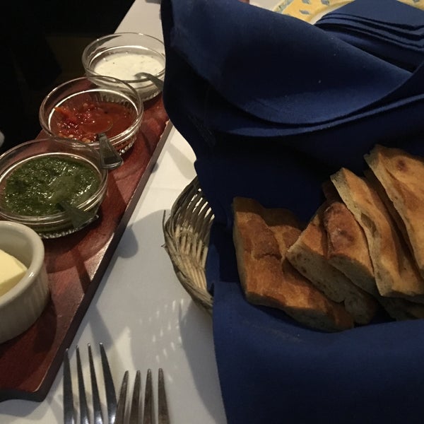 Foto diambil di Helmand Restaurant oleh Jyoti S. pada 2/15/2019