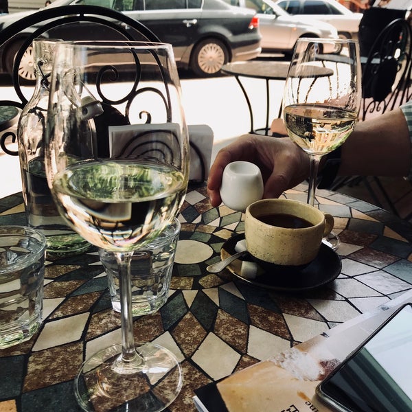 5/9/2018 tarihinde Irene K.ziyaretçi tarafından L&#39;affinage Cheese&amp;wine'de çekilen fotoğraf