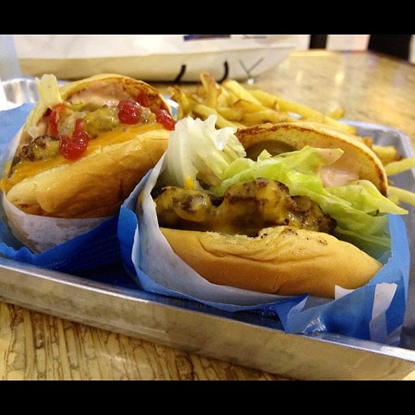 9/19/2012에 Ali F.님이 Elevation Burger에서 찍은 사진