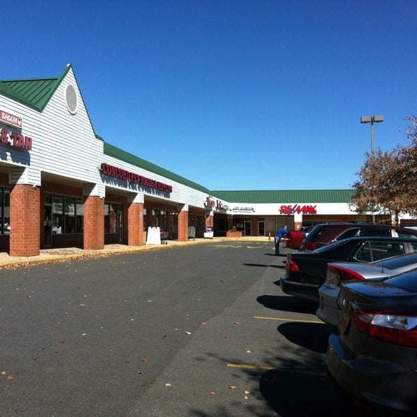 Suburban Plaza 1 tip from 214 visitors