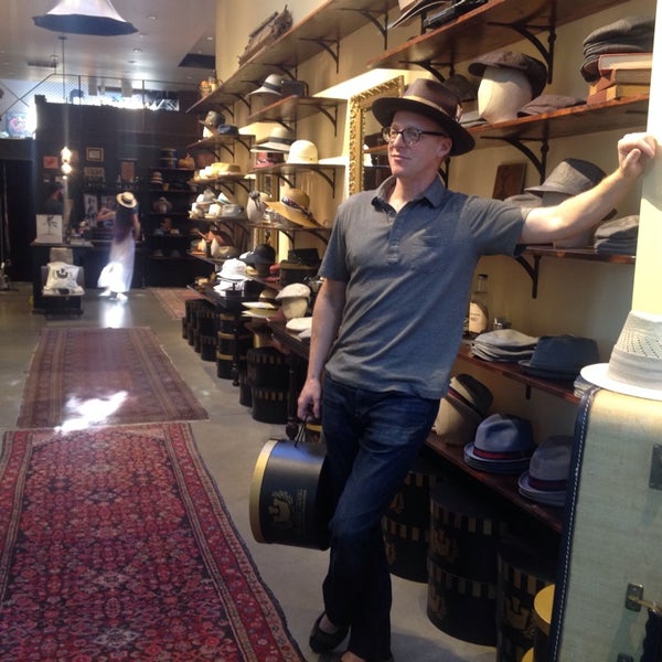 6/30/2014にLoni S.がGoorin Bros. Hat Shopで撮った写真