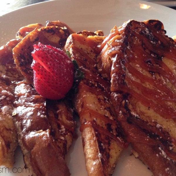Try the guava French toast for a ridiculously decadent treat!