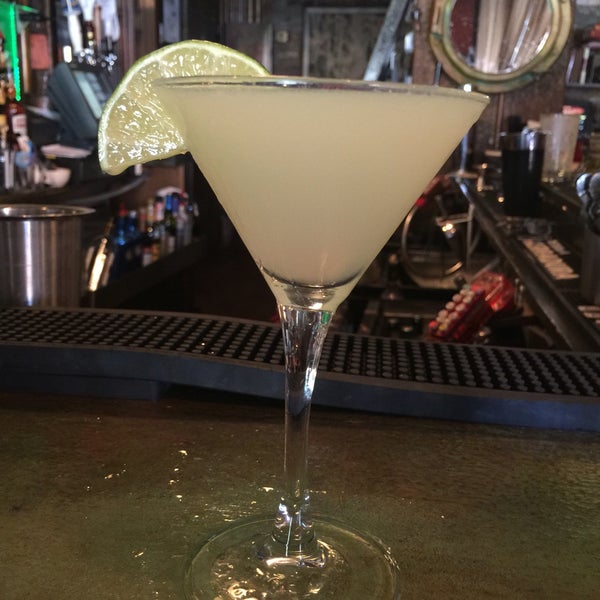 Happy hour from 4-7pm all week. 3$ off all cocktails, the Georgia Storm is strong and delicious