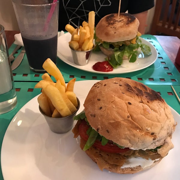 Веган бункер. Бункер магазин веганов. Веган бункер. Веган бункер. Веган бункер.