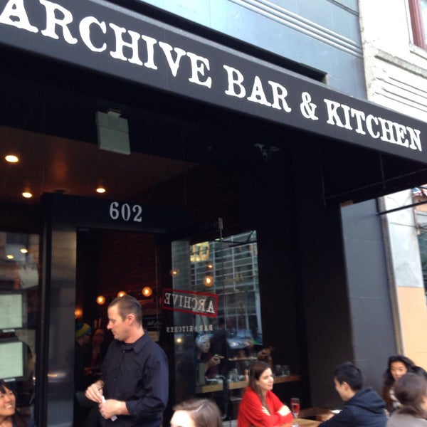 6/19/2015にBarbara O.がArchive Bar and Kitchenで撮った写真