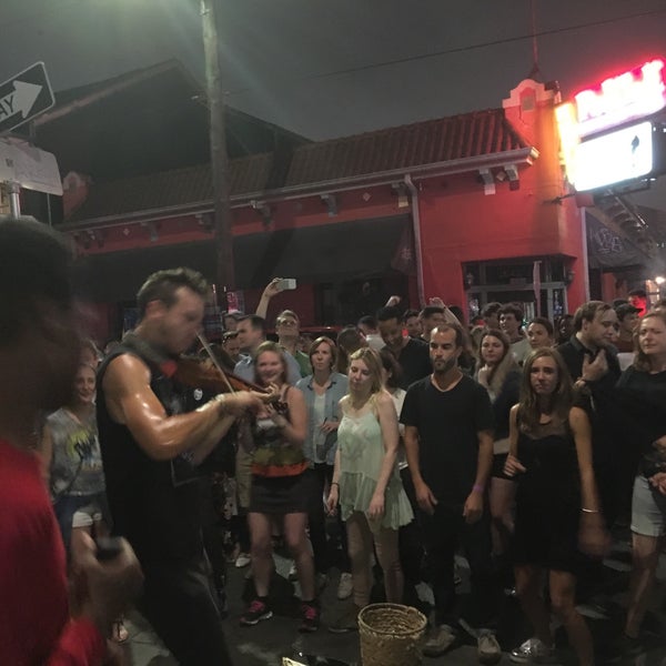 Foto diambil di Frenchmen Street oleh Eric &. pada 4/28/2017