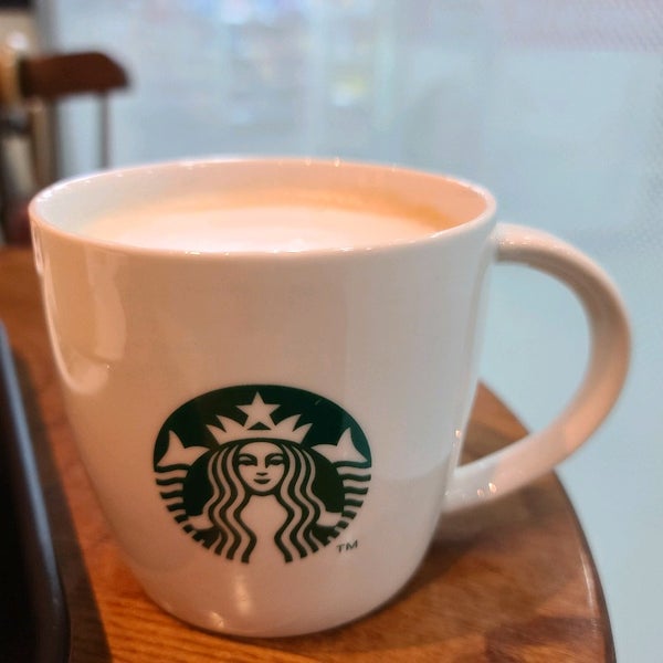 Photo prise au Starbucks par yolis E. le1/26/2021
