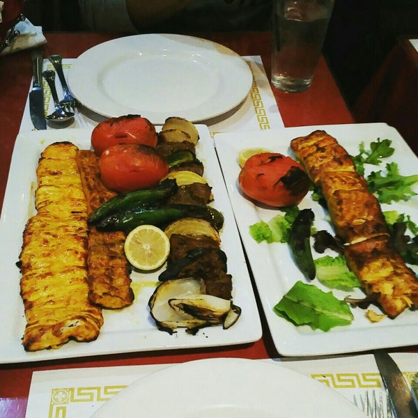 Foto scattata a Farsi Cafe da Francisco il 5/7/2016