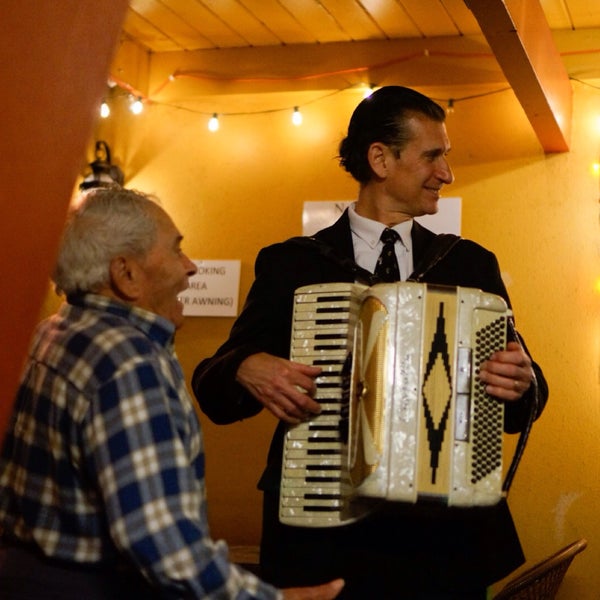 12/18/2014에 Stephen M.님이 Sonny&#39;s Gelato Cafe에서 찍은 사진